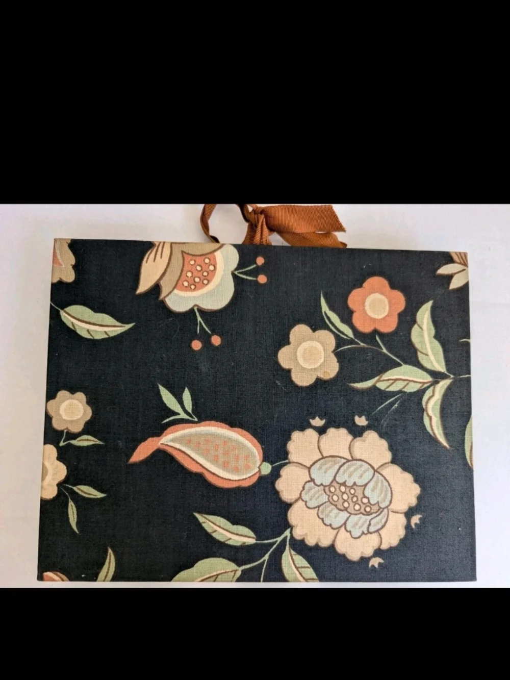 Vintage Fabric Floral Expandable Accordion Recipe File Organizer Ribbon Closure